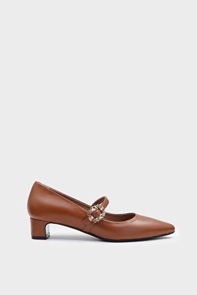 SHOEMOL SKT-080 Taba Deri Toka Detaylı Kadın Topuklu Ayakkabı