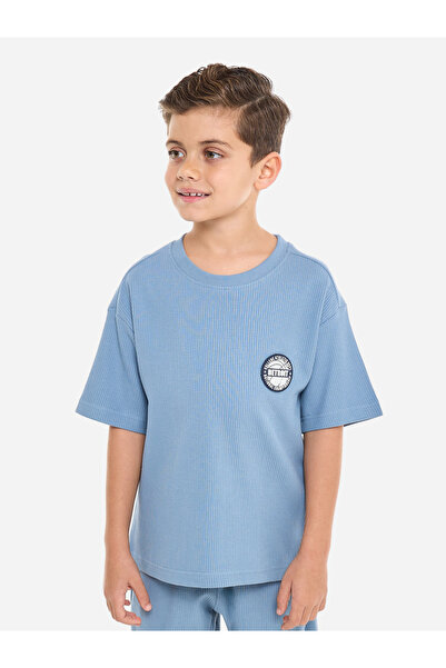 Victor and Jane By Styli Boys Badge Detail Oversized T-Shirt and Shorts Set