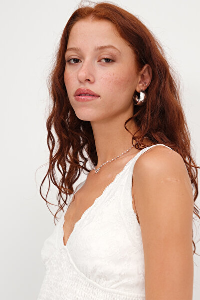 Addax Μπλούζα με λεπτομέρεια δαντέλας V λαιμόκοψη A17447