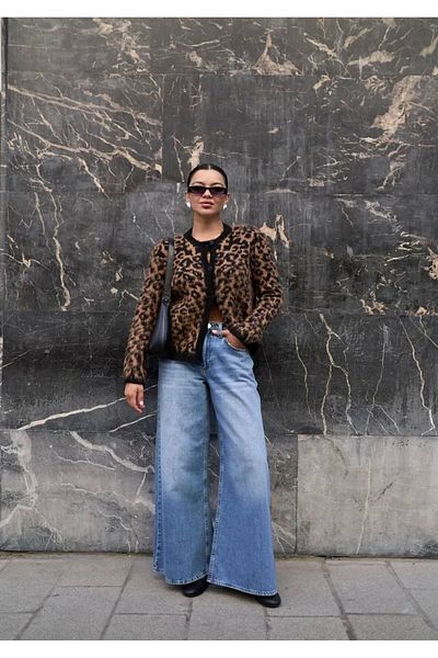 FLEX FASHION Women's Crew Neck Trend Leopard Patterned Furry Cardigan