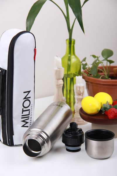 Generica Double-walled stainless steel water bottle - 750 ml