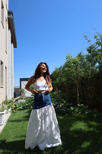 Özge Özgenç Denim Top and Poplin Skirt