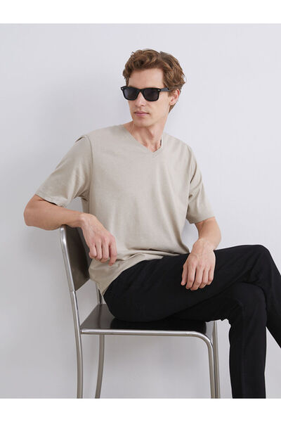 LC Waikiki Quality Parts from Celebi Store |   V-Neck Short Sleeve Combed Cotton Men's T-Shirt