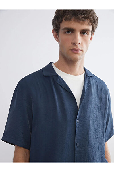 LC Waikiki Ανδρικό πουκάμισο με κοντό μανίκι LCW VisionPetrol Regular Fit Resort Collar