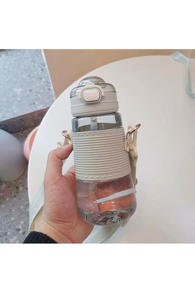 Gerenic Bottle with portable straw, ideal for summer and winter drinks, in a modern and elegant style, one piece