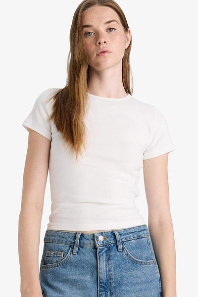 DeFacto Fitted Crew Neck Rib Short Sleeve T-Shirt F9135Ax25Au