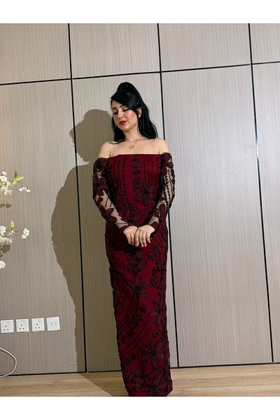 MEZON FASHION Burgundy evening dress