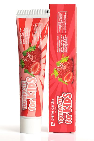 Pierre Cardin Fluoride-Free Children's Toothpaste Protecting Against Decay – Strawberry Flavored 75 ml