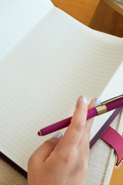 Victoria's Journals Executive Vegan Leather Notebook 19X25 cm 100 Gr. 176 Sheets Edge Gilded Black