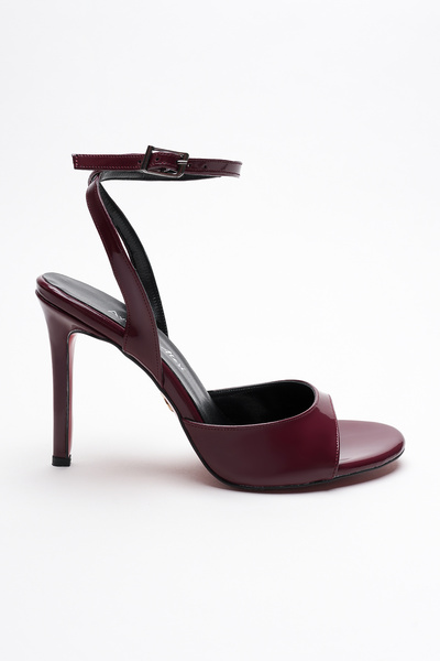 Ayakkabı Ateşi Women's Thin Strap Back Helmet Heeled Shoes Livora Burgundy Patent Leather