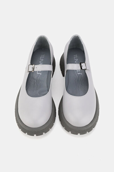 TUNAELLİ KADIN GRİ HAKİKİ DOĞAL DERİ 36-41 NUMARA TOKALI BANTLI MARY JANE AYAKKABI