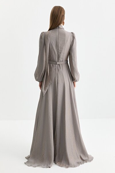 Nihan Yaka Detaylı Jakar Abiye Gümüş