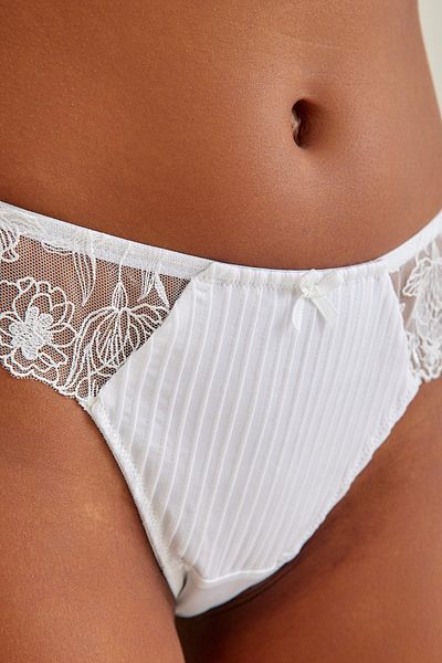 Amarelle Paris Ecru Lace String Panties