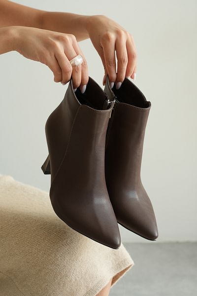 CİMİLİ SHOES Women's Heeled Boots&Bootie Pointed Toe Goblet Heel Side Zipper Tisa