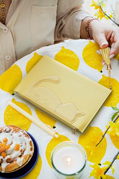 Victoria's Journals Zippered with Pocket. Notebook with Snap Vegan Cover 13X18 Cm.100 Gr. Striped