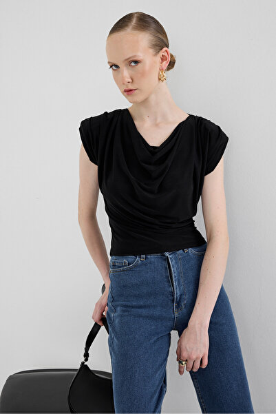 Rays بلوزة ديجاجي ذات ياقة مبطنة باللون الأسود 2509