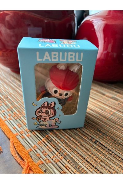 Land of Souvenir شخصيات شعبية 2 في 1 ممحاة ومبراة