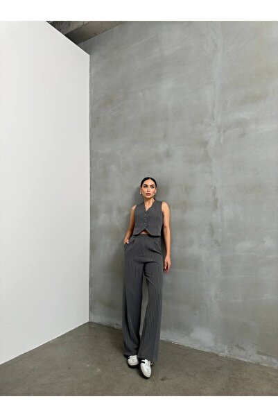 Lila Moda Women's Buttoned Sleeveless Classic Vest