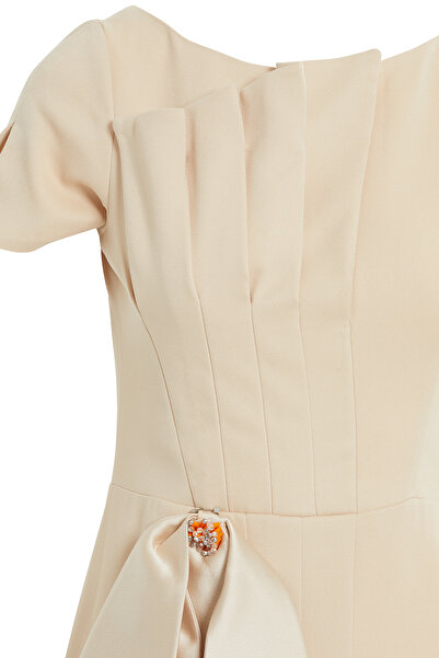 GİZİA Pili Katlamalı Seyyar Broşlu Taş Elbise