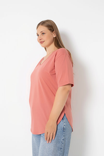 Trendbade Butik Women's V-Neck Plus Size T-Shirt