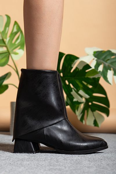AYENDE MODA Women's Black Cowboy Zipper Medium Heel Pointed Toe Stylish Boots