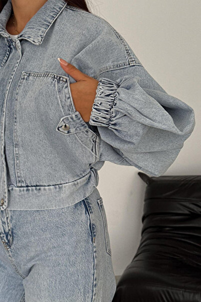 Noa Noa Kadın Açık Mavi Kısa Denim Ceket – Elastik Manşetli Crop Model