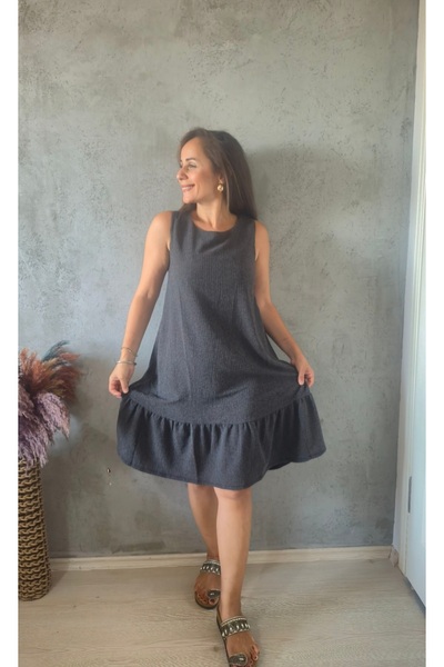 Butik ETEĞİ FIRFIRLI KOLSUZ ELBİSE