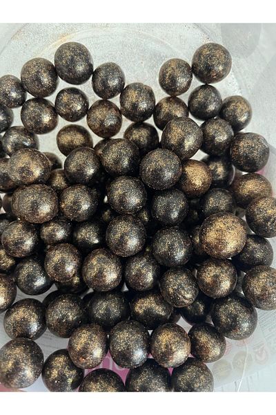 hediyehobihersey 10 mm Black Sprinkles Sugar with Copper Leaf 50 Gr