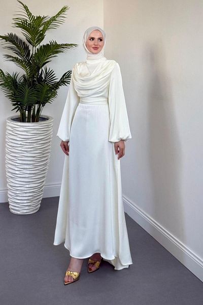 MERVEN AKYÜZ Oriana Degaje Collar Tail Evening Dress Ecru