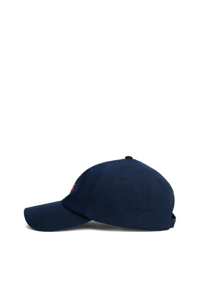 Tommy Hilfiger أغطية رأس نسائية