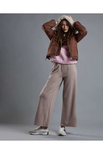 R&B Quilted Hooded Puffer Jacket with Zipper Closure