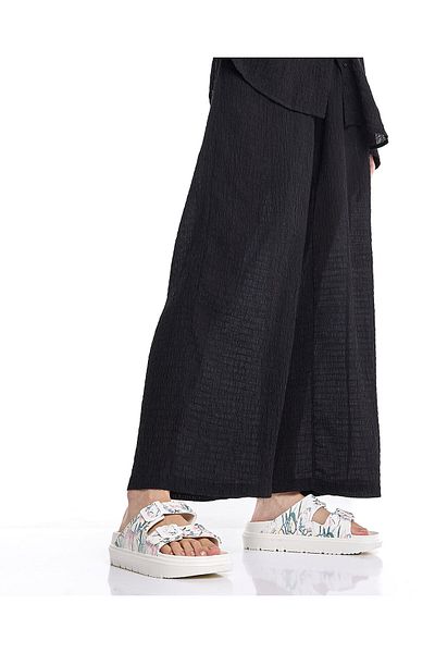 R&B Printed Comfort Sandals