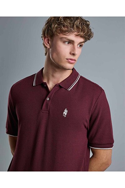 R&B تي شيرت بولو بتفاصيل الشعار وأكمام قصيرة