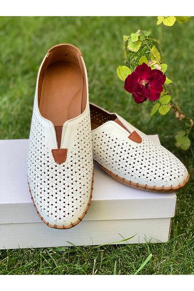 Shakrak Genuine Leather Flower Detailed Women's Comfortable Ballerina Shoes