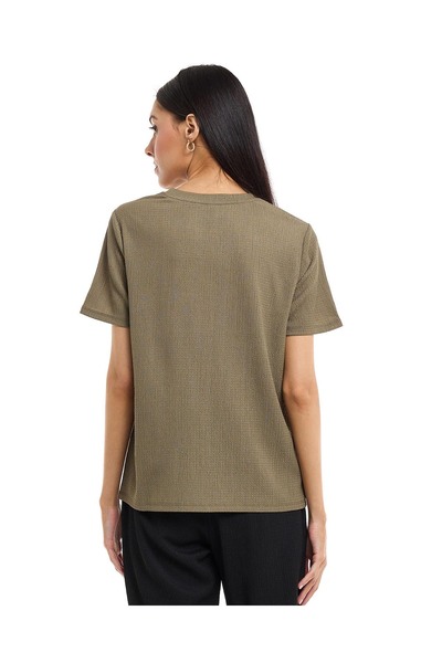 R&B Textured Knit Top with Crew Neck and Short Sleeves
