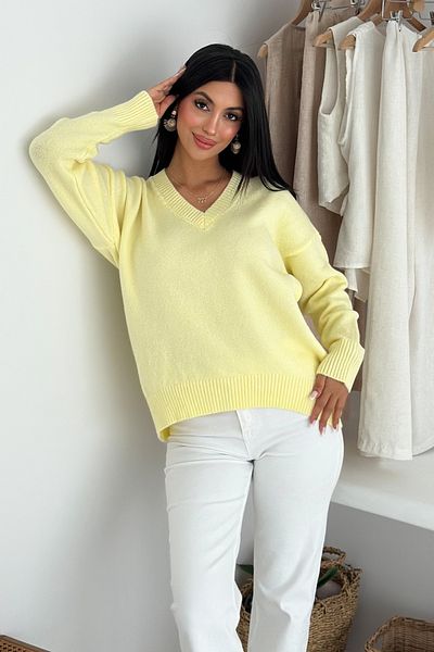FEMELLE Yellow V-Neck Knitwear Sweater - Oversize - Standard Size Basic Knitwear Sweater