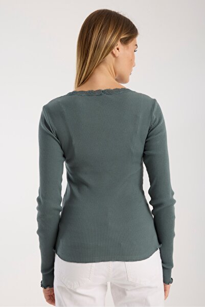 G-FOX Women's Long Sleeve Square Neck Lace Detail 100% Cotton Blouse – Stylish and Comfortable 3004