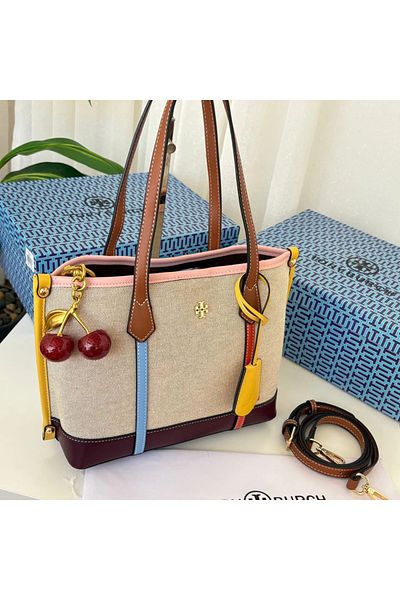 chch High quality shoulder bag