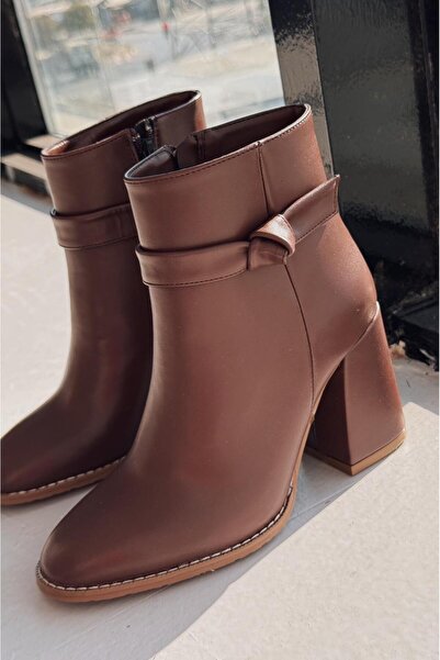 I Love Shoes Oxsend Mat Deri Kurdele Detaylı Acı Kahve Topuklu Bot
