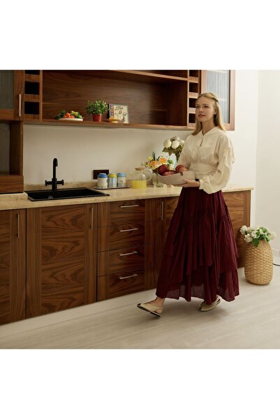Faya Boutique تنورة من الكتان الفوال باللون العنابي X The Taste Of Things