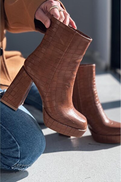 I Love Shoes Rivoks Mat Deri Desenli Platform Topuklu Bot Taba