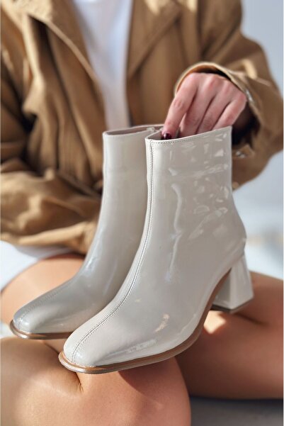 I Love Shoes Tavino Rugan Bej Kısa Topuklu Bot