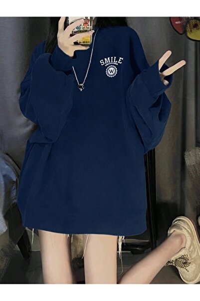 Flood Of Style Albastru bleumarin pentru femei Albastru bleumarin Logo Smile cu imprimeu supradimensionat