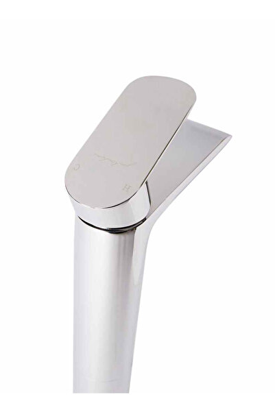 Raffine Single Lever Basin Mixer Chrome Faucet Silver