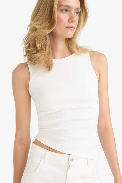 DeFacto New Season Slim Fit Slim Fit Crew Neck Ribbed Undershirt
