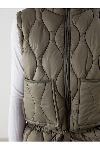 LC Waikiki Lcw Stand Collar Quilted Oversize Women's Puffer Vest (W5)