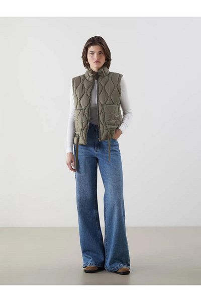 LC Waikiki Lcw Stand Collar Quilted Oversize Women's Puffer Vest (W5)