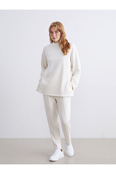 LC Waikiki سويت شيرت نسائي بيج ذو ياقة عالية مقاس كبير