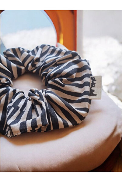 Pirene Sylvie Scrunchie Buckle, Elastic Bagel Buckle