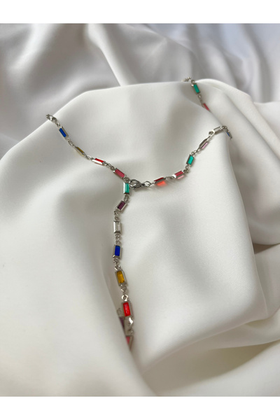 Berilya Aksesuar قلادة على شكل باجيت فضية اللون على شكل حرف Y